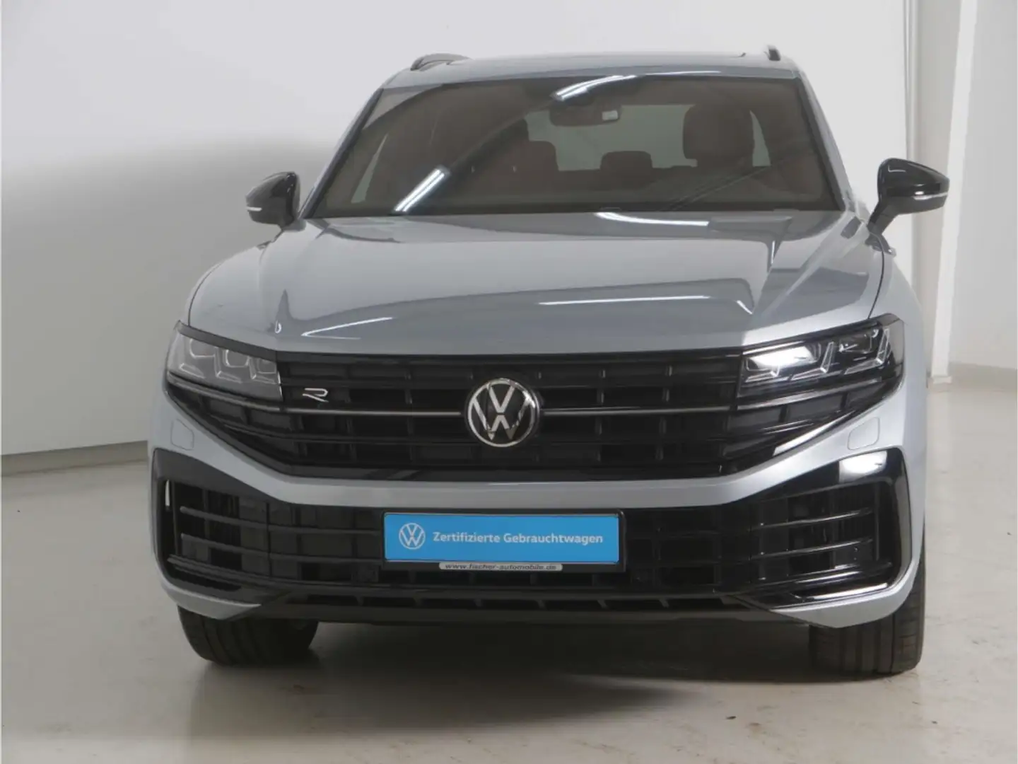 Volkswagen Touareg 3.0 TSI V6 eHybrid 4Motion R Silber - 2
