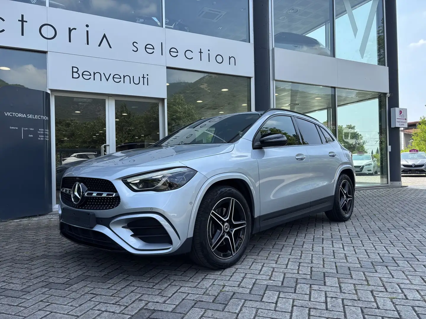 Mercedes-Benz GLA 200 GLA 200 D 4MATIC AMG LINE PREMIUM 150 CV PACK NIG Argent - 2
