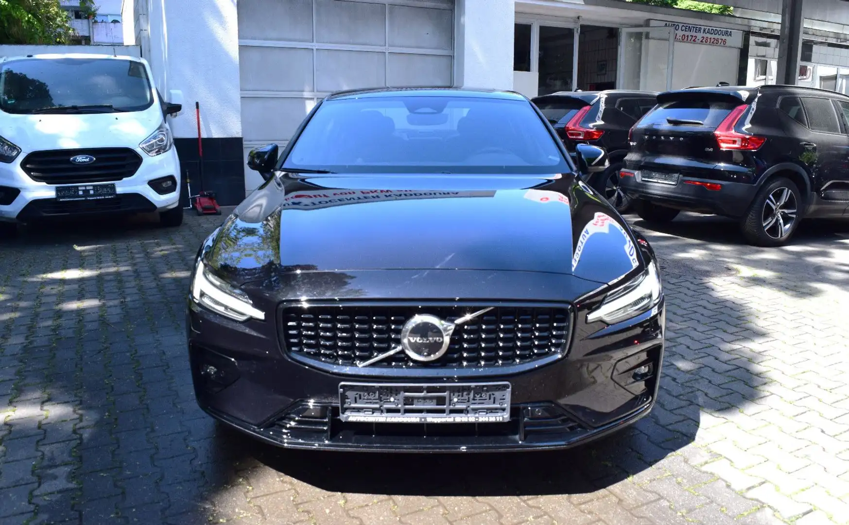 Volvo S60 B4PlusDark,Pano,360°K,STHZ,Voll-LED,BLIS+ACC Fekete - 2