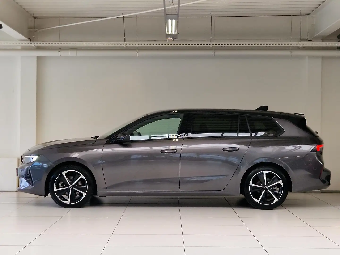 Opel Astra Sports Tourer 1.2 Turbo Hybrid GS | Navigatie | St Gris - 2