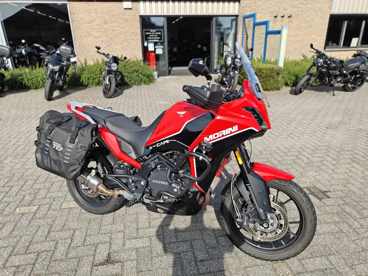 Moto Morini X-Cape