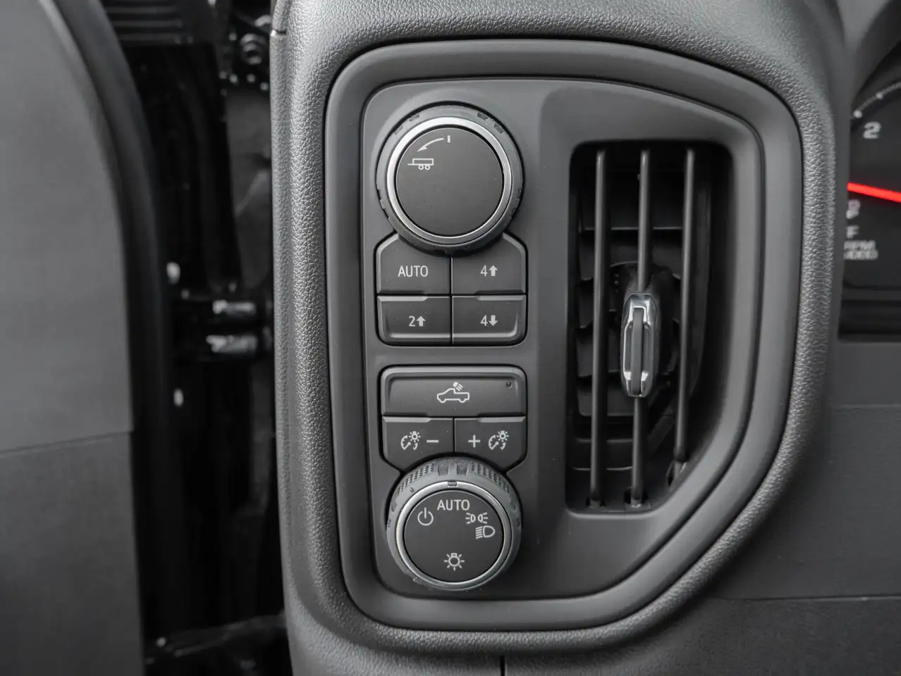 Chevrolet Silverado 1500 снимка Chevrolet Silverado 1500