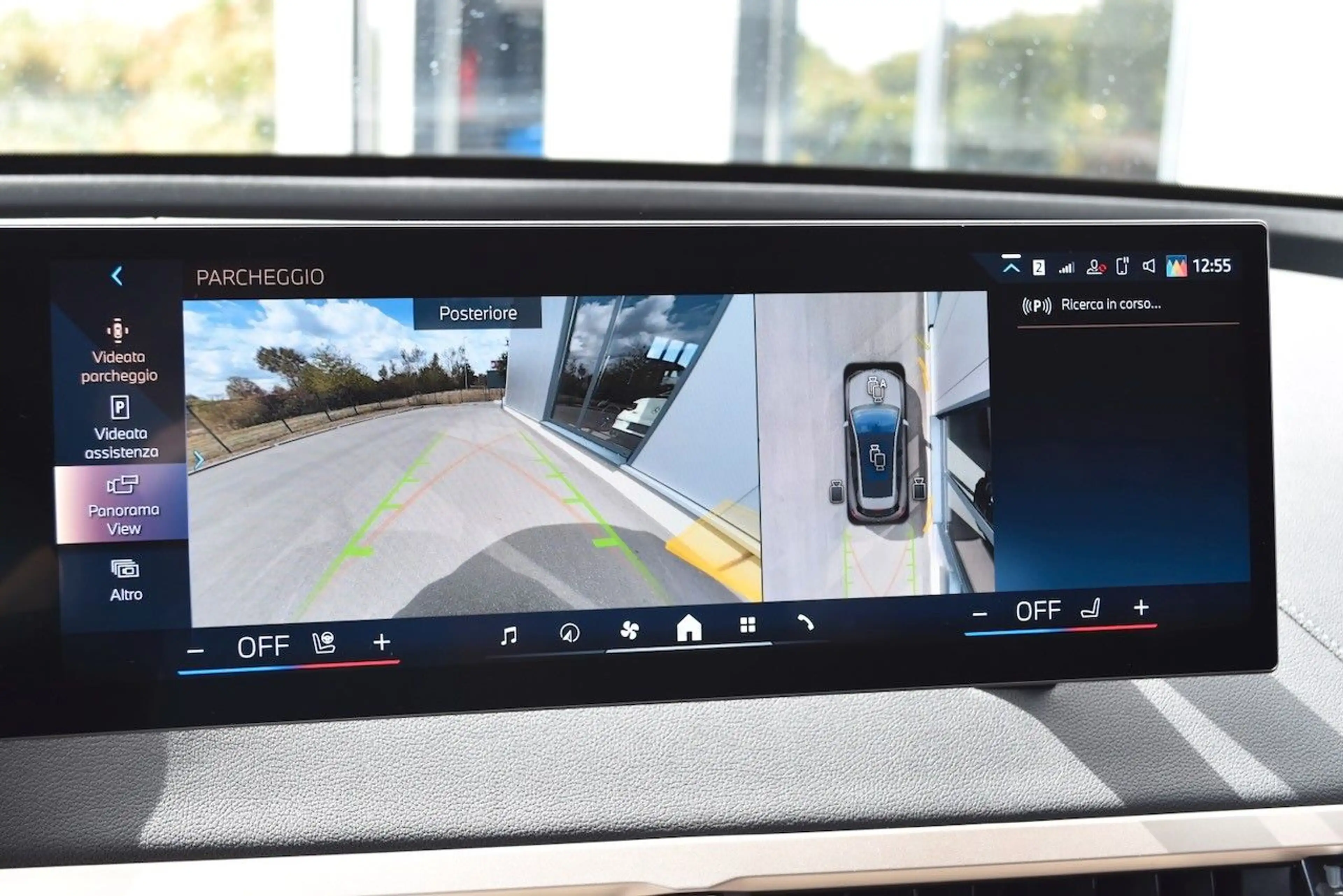 BMW iX xDRIVE40 SPORT SKYLOUNGE PRO-DRIVE H&K 1.HAND — photo 15