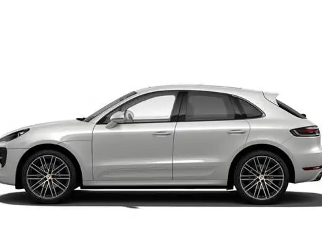 Porsche Macan view 2