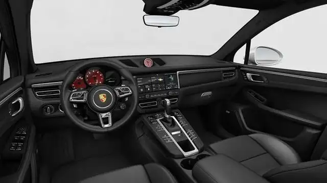 Porsche Macan view 5