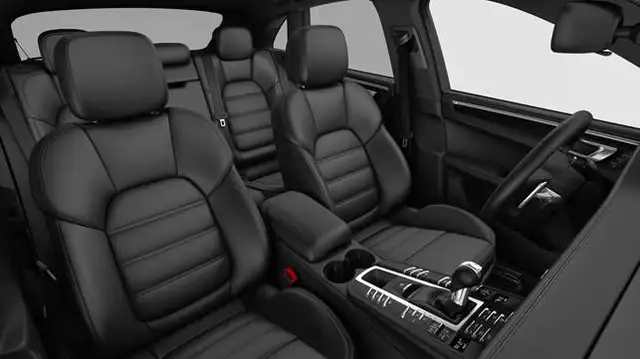 Porsche Macan view 6