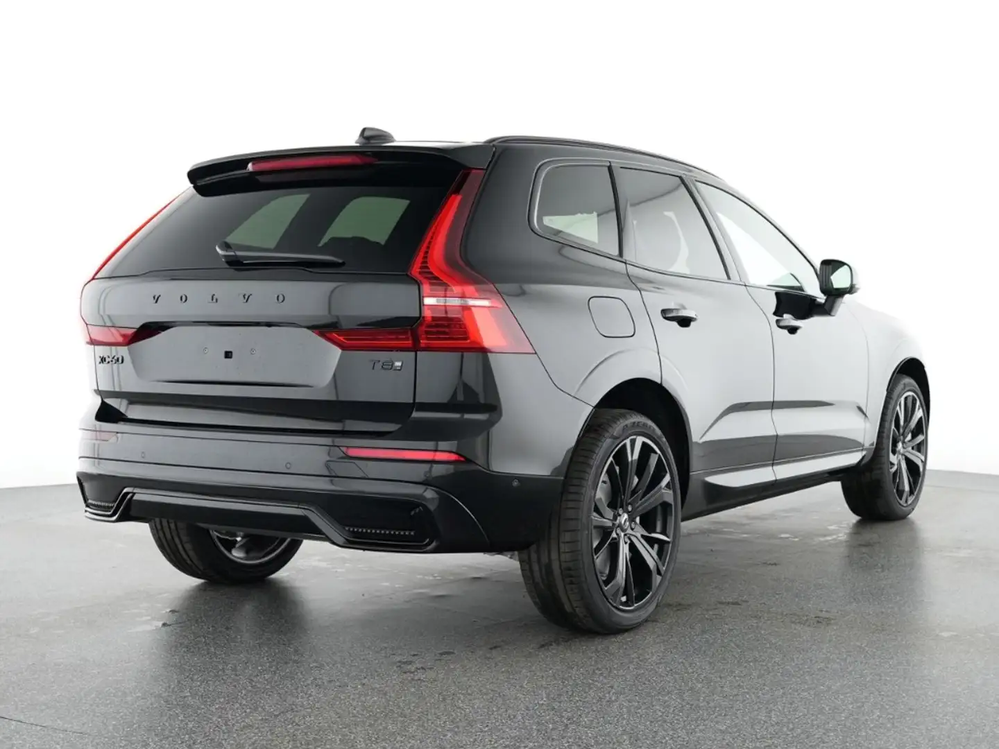 Volvo XC60 Ultra Black Edition Recharge Plug-In Hybrid AWD HU Schwarz - 2