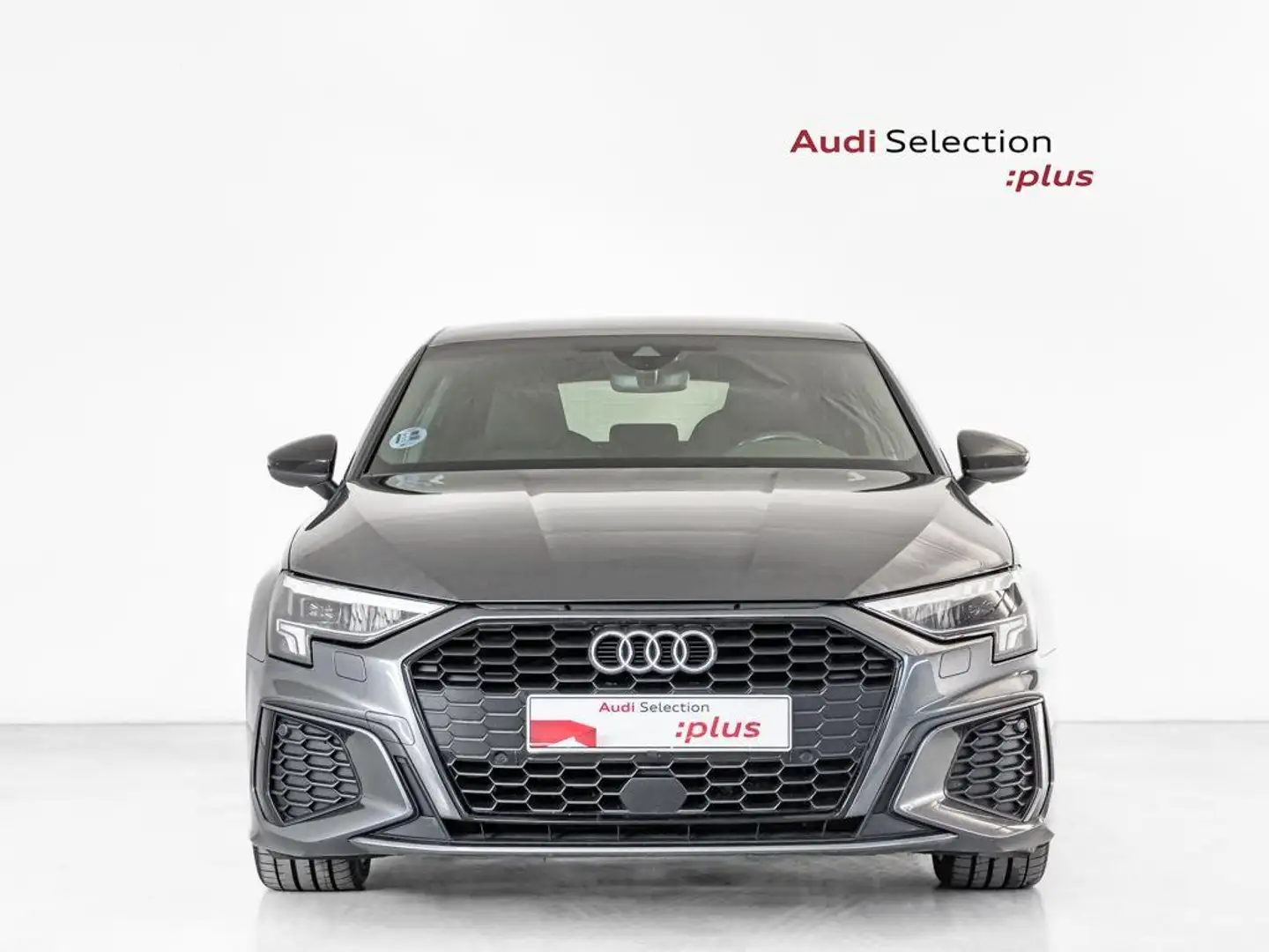 Audi A3 Sportback 35 TFSI Black line S tronic Gris - 2