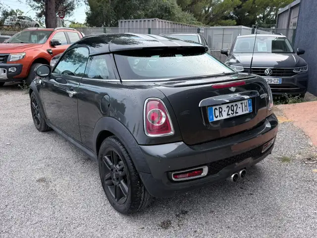 Mini Hatch view 3