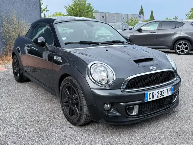 Mini Hatch view 6