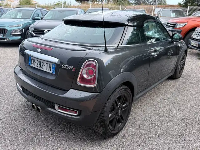 Mini Hatch view 5