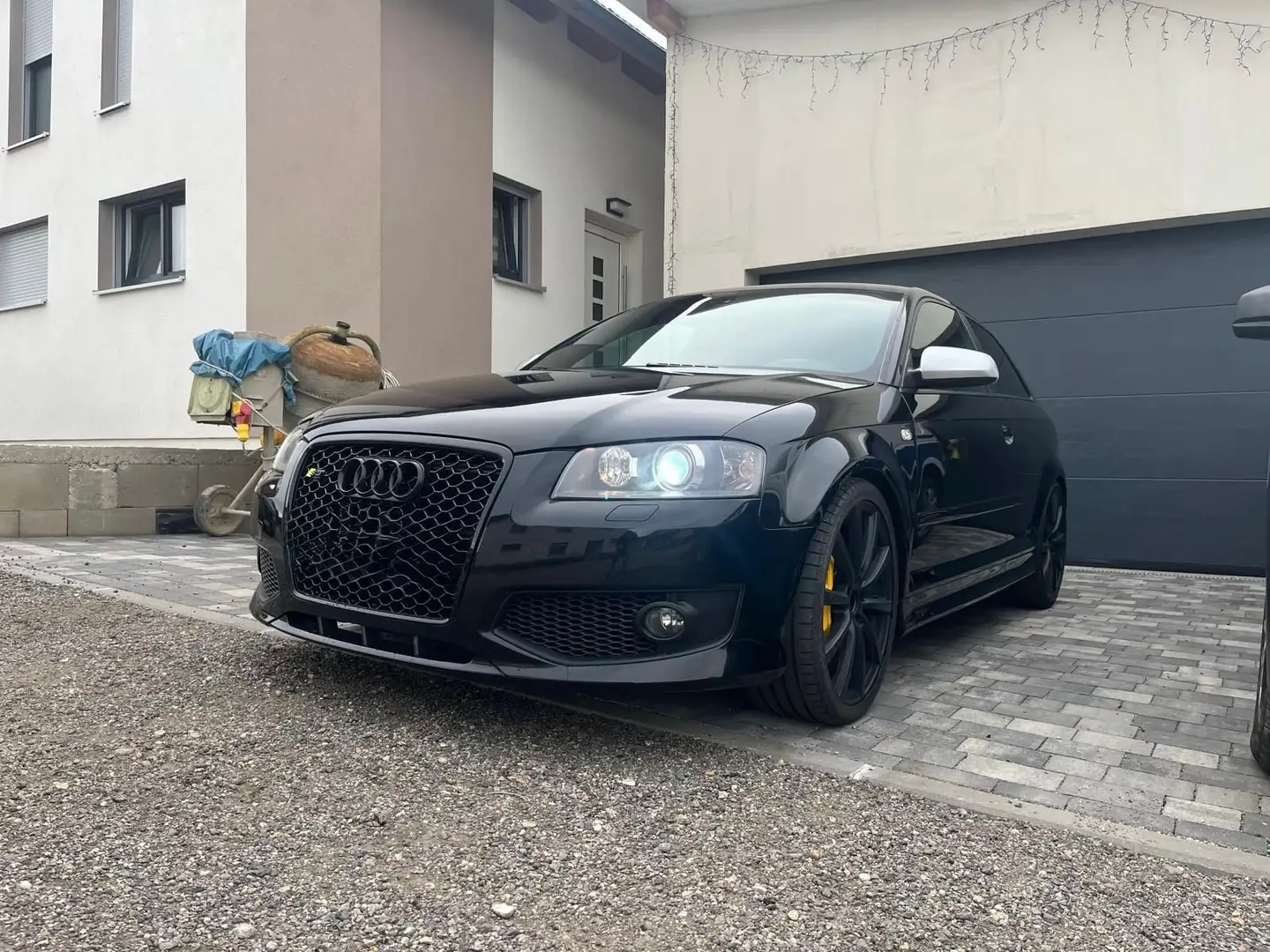 Audi S3 A3 S3 2,0 T quattro Schwarz - 1