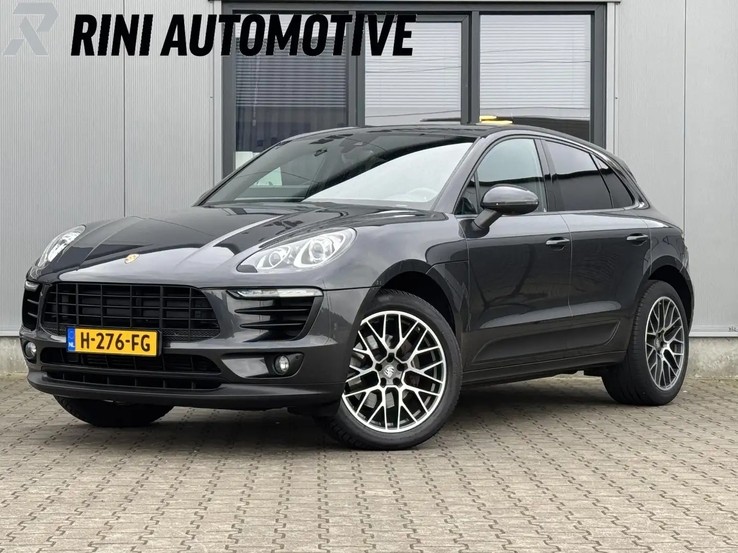 Porsche Macan 2.0 252 PK | Pano | Nappa Leder | 20 inch | PDLS | Grijs - 1