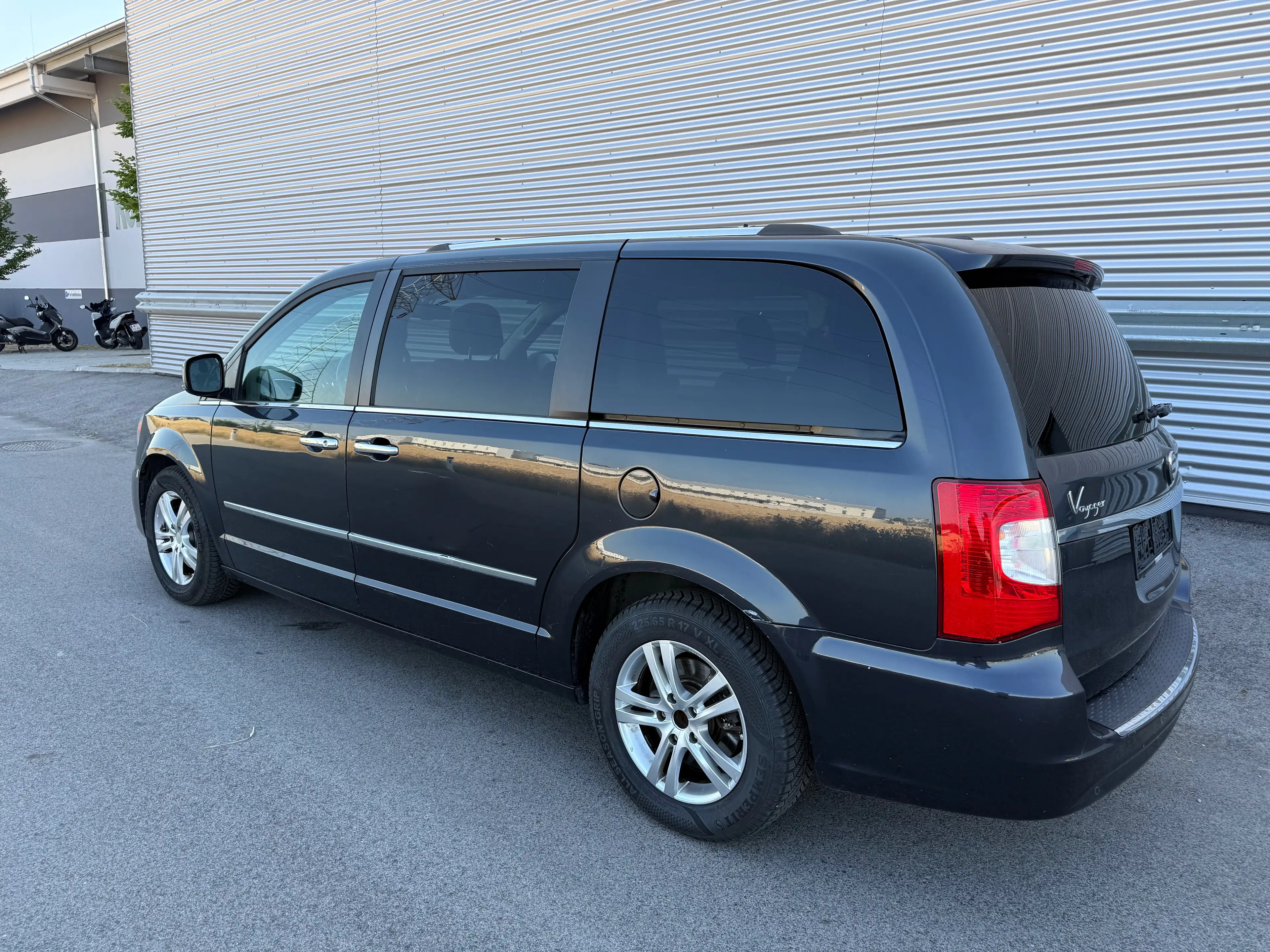 Lancia Voyager 3,6 V6 Platinum Aut. ID:140 — photo 5