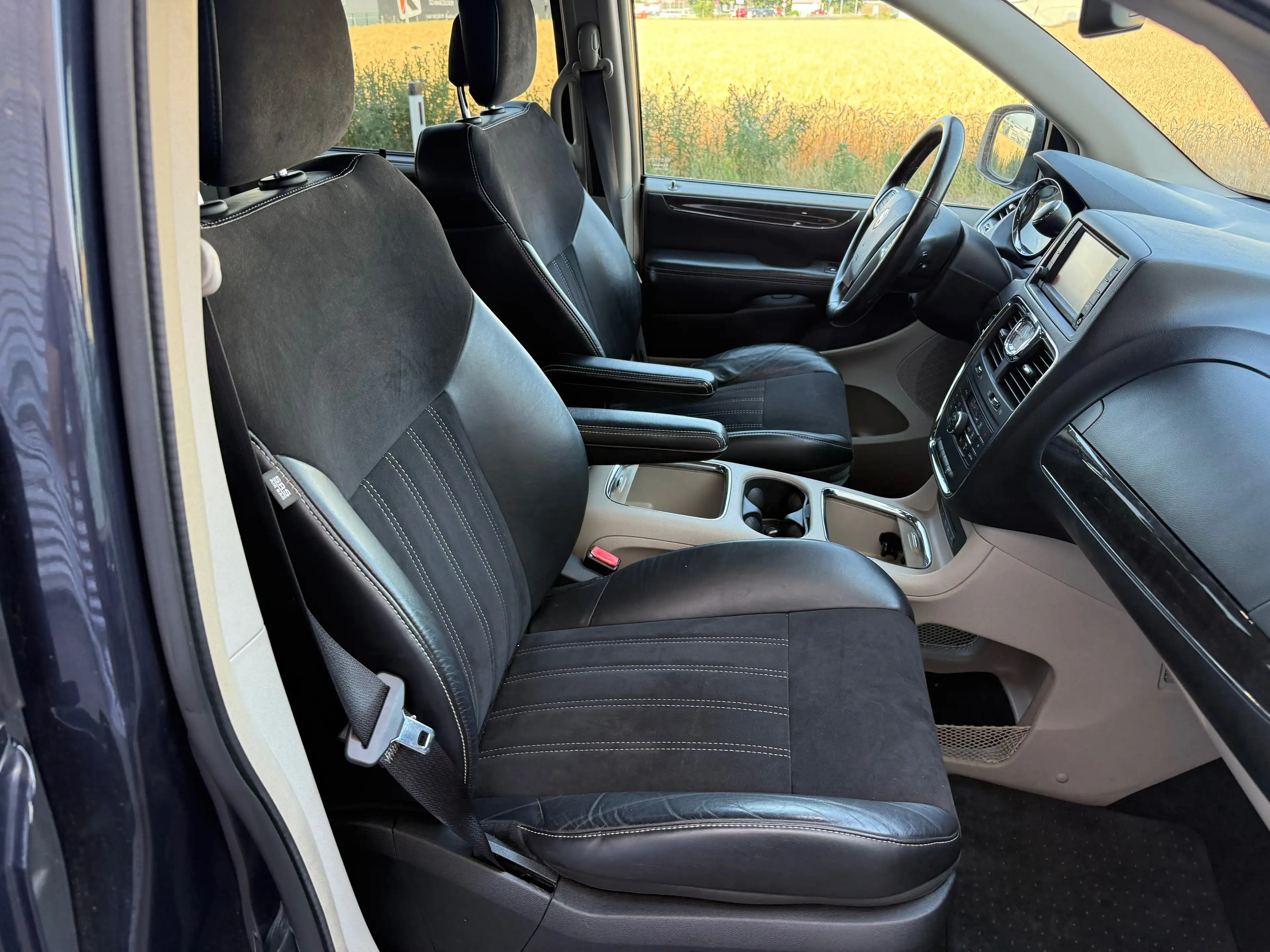 Lancia Voyager 3,6 V6 Platinum Aut. ID:140 — photo 9