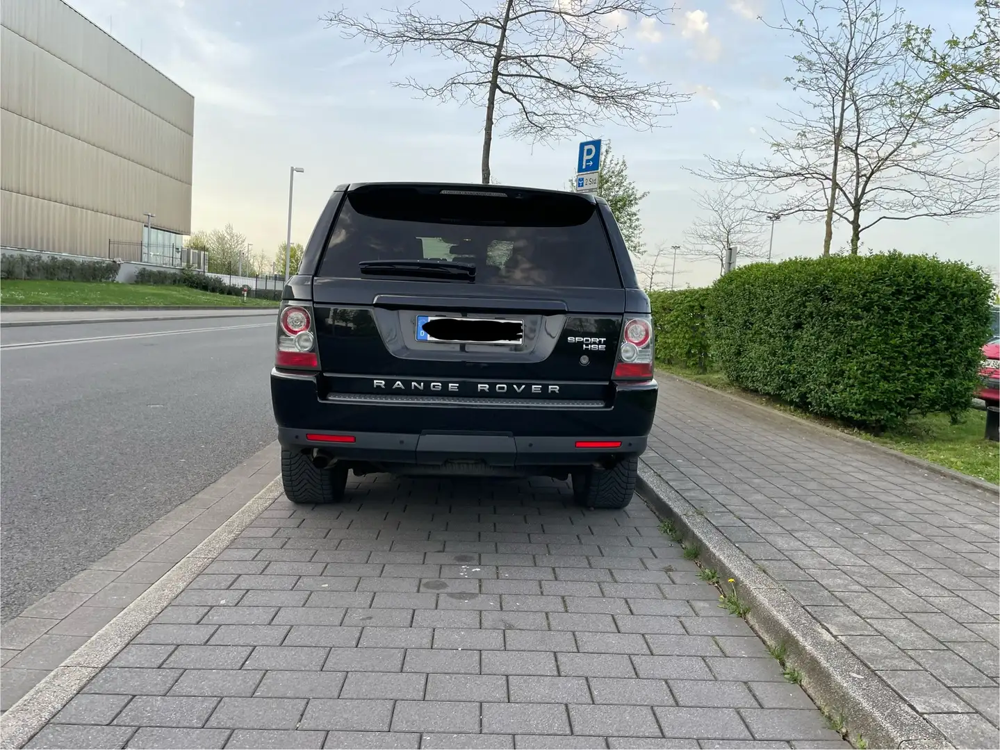 Land Rover Range Rover Sport V6 TD HSE Schwarz - 2