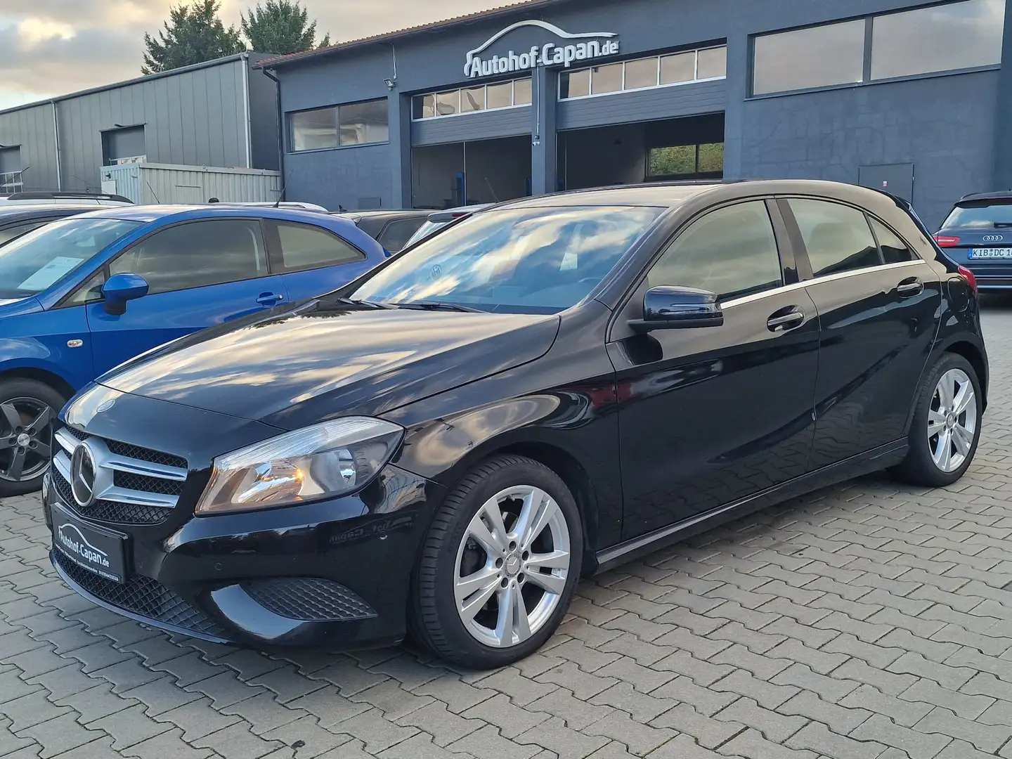 Mercedes-Benz A 180 A-Klasse/2.Ha/Klima/T.Leder/Navi/Sitzh./PDC/Alus/ - 1