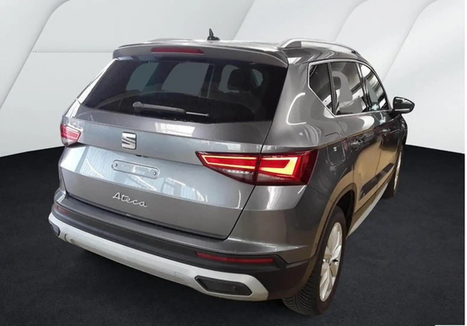 SEAT Ateca 1.5 TSI Xperience AHK+ACC+NAVI Grau - 2