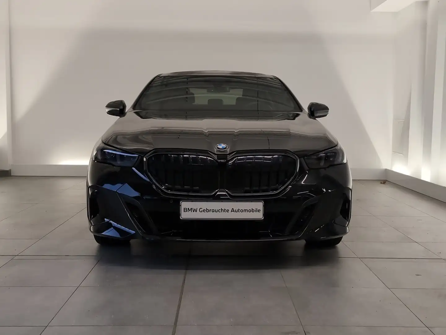 BMW 520 i Limousine M Sportpaket HiFi/SHZhi+vo/DAB HiFi/SH Zwart - 2