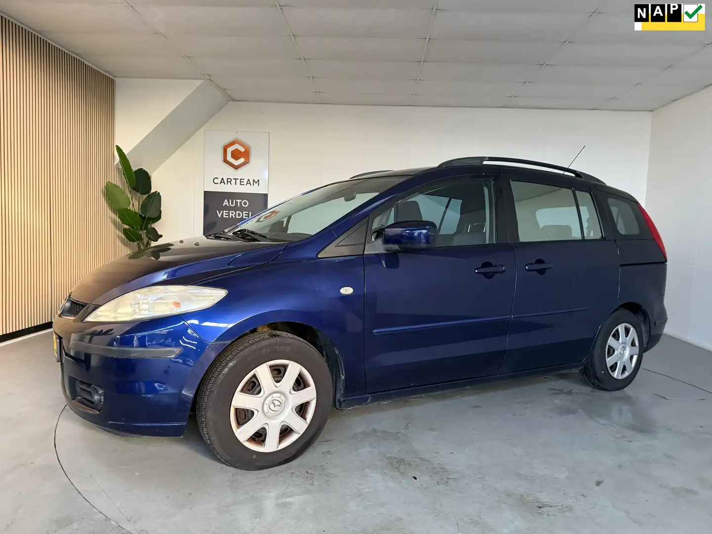 Mazda 5 1.8 Touring Airco, Navigatie, 7 persoons, Trekhaak Blauw - 1