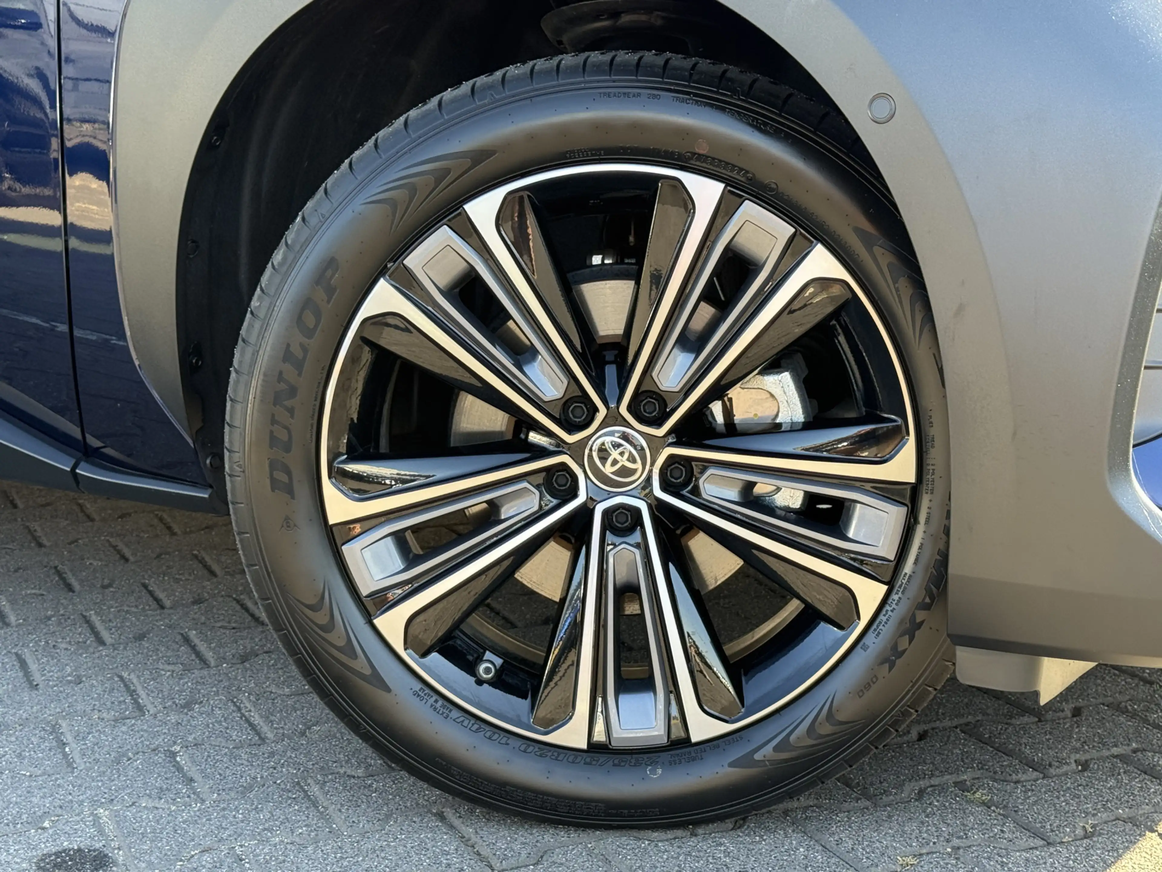Toyota bZ4X Premium 71 kWh | Pano | ACC | JBL | Leder | 20 inc — photo 8
