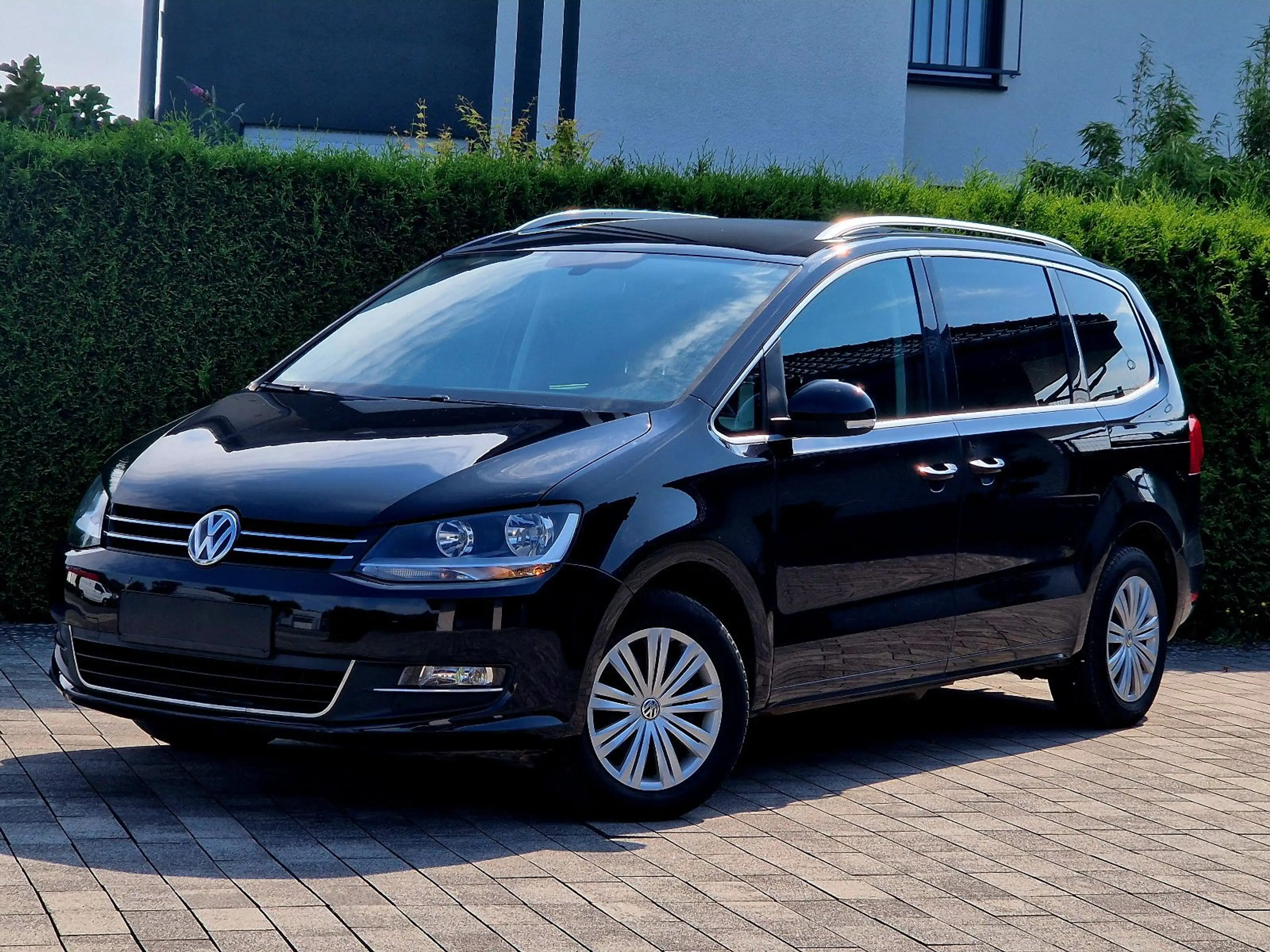 Volkswagen Sharan Highline BMT/Start-Stopp (7-Sitzer, AHK)
