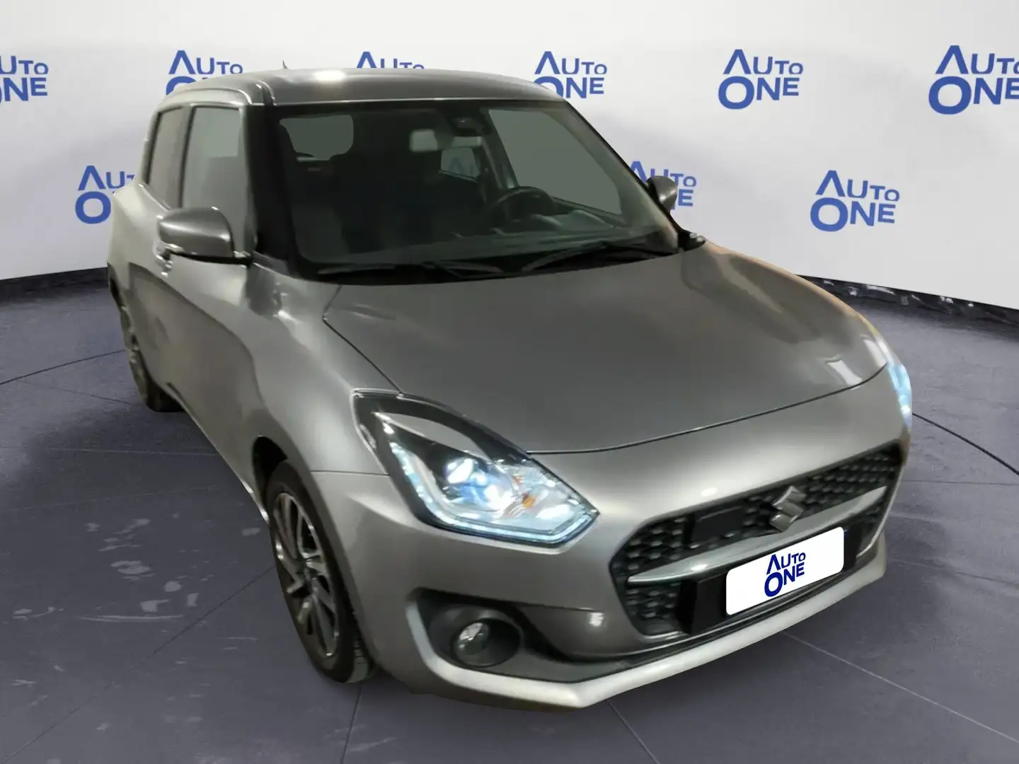Suzuki Swift 1.2 Hybrid 83Cv Top - autoone.it - 2k* Grijs - 1
