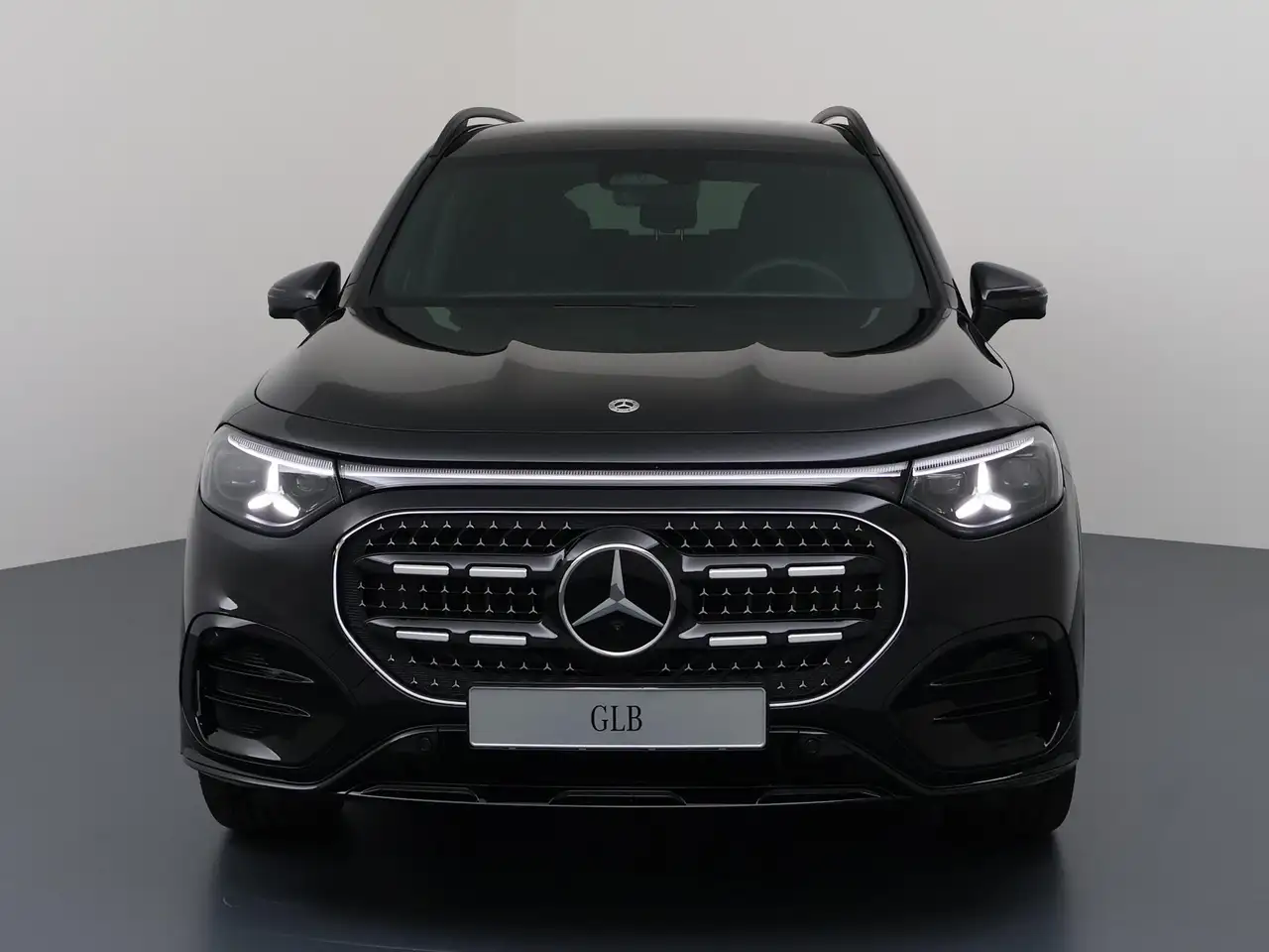 Mercedes-Benz GLB 2026
