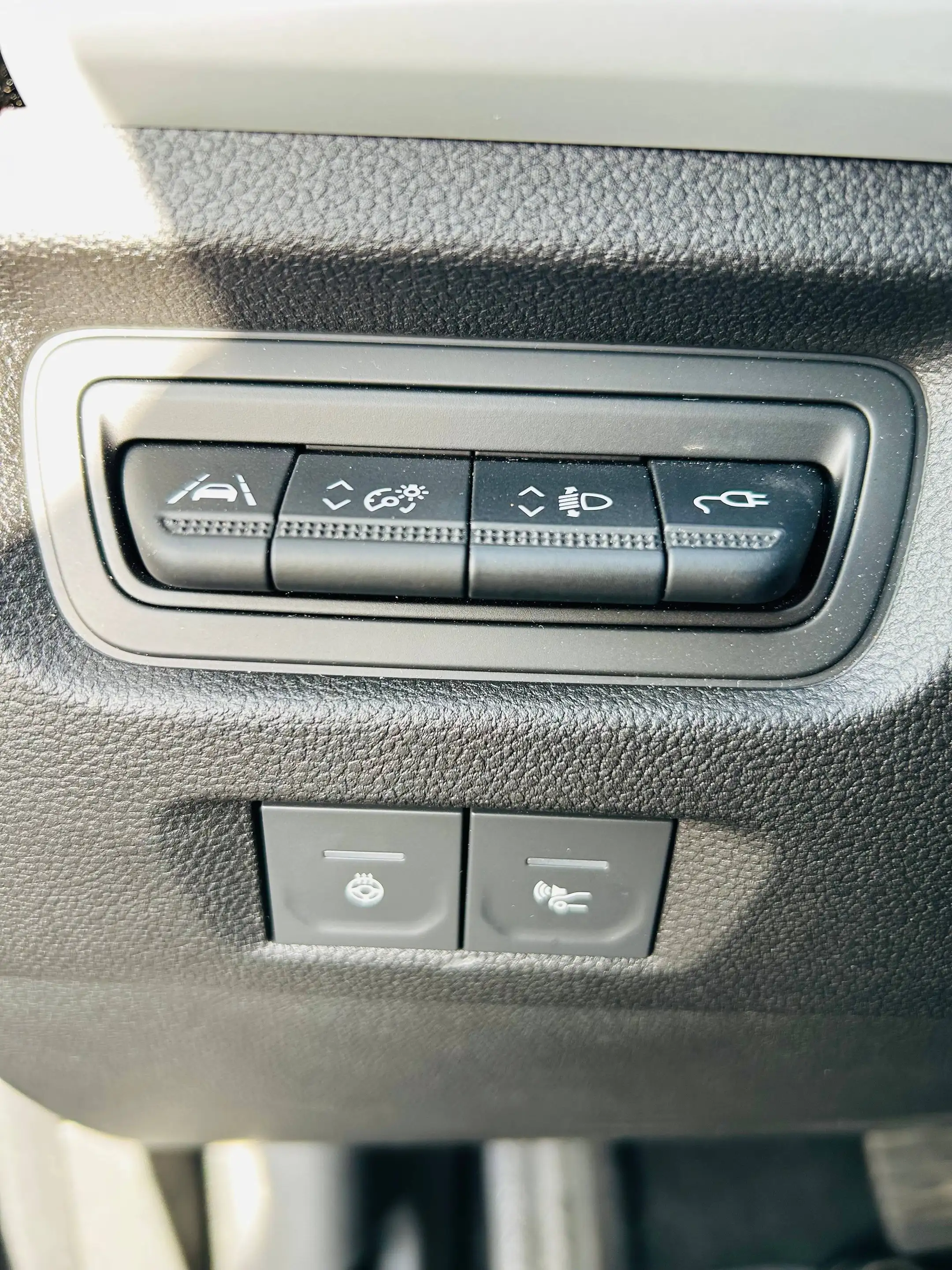 Renault ZOE Evolution — photo 13