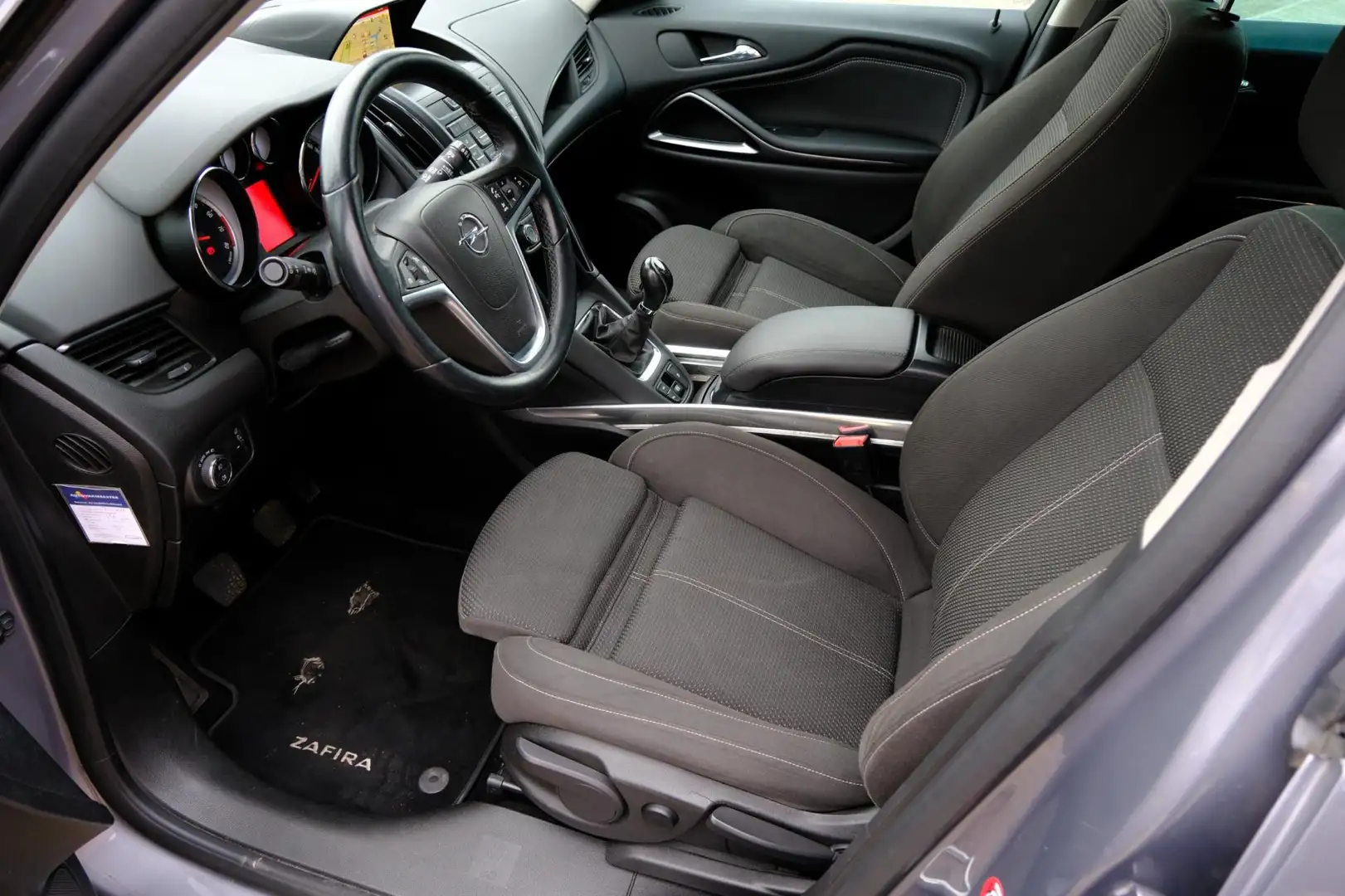Opel Zafira Tourer 1.4 Innovation 7-pers Xenon|Navi|Clima|Cam|LMV Grijs - 2