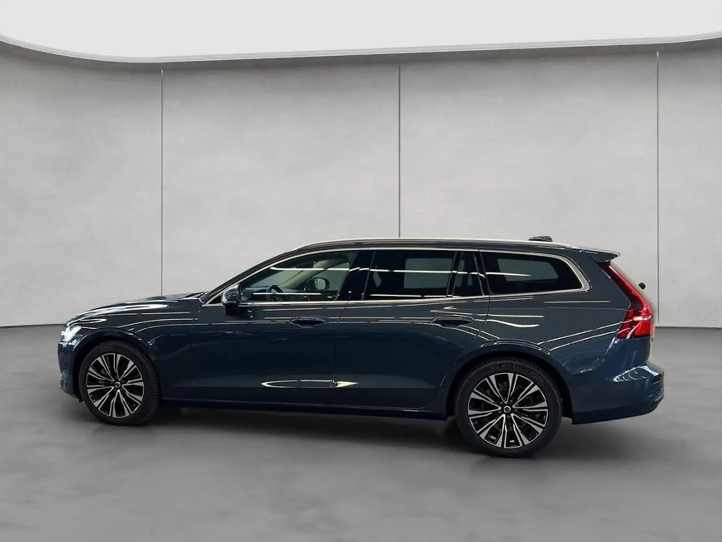 Volvo V60 B4 Plus-Bright Aut PilotAssist 360° Leder 18'' Blau - 2