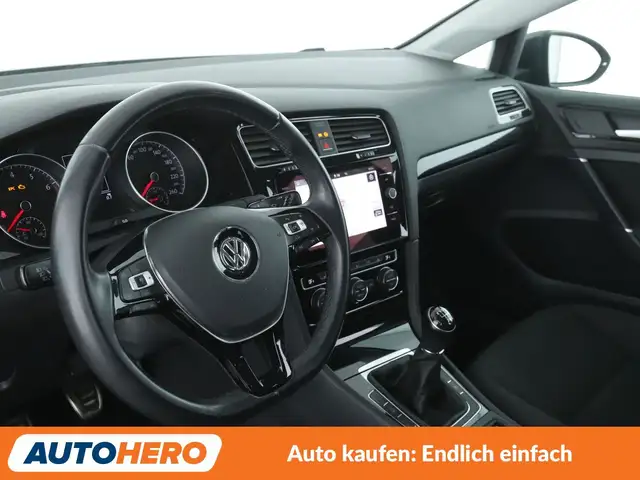 Volkswagen Golf view 11