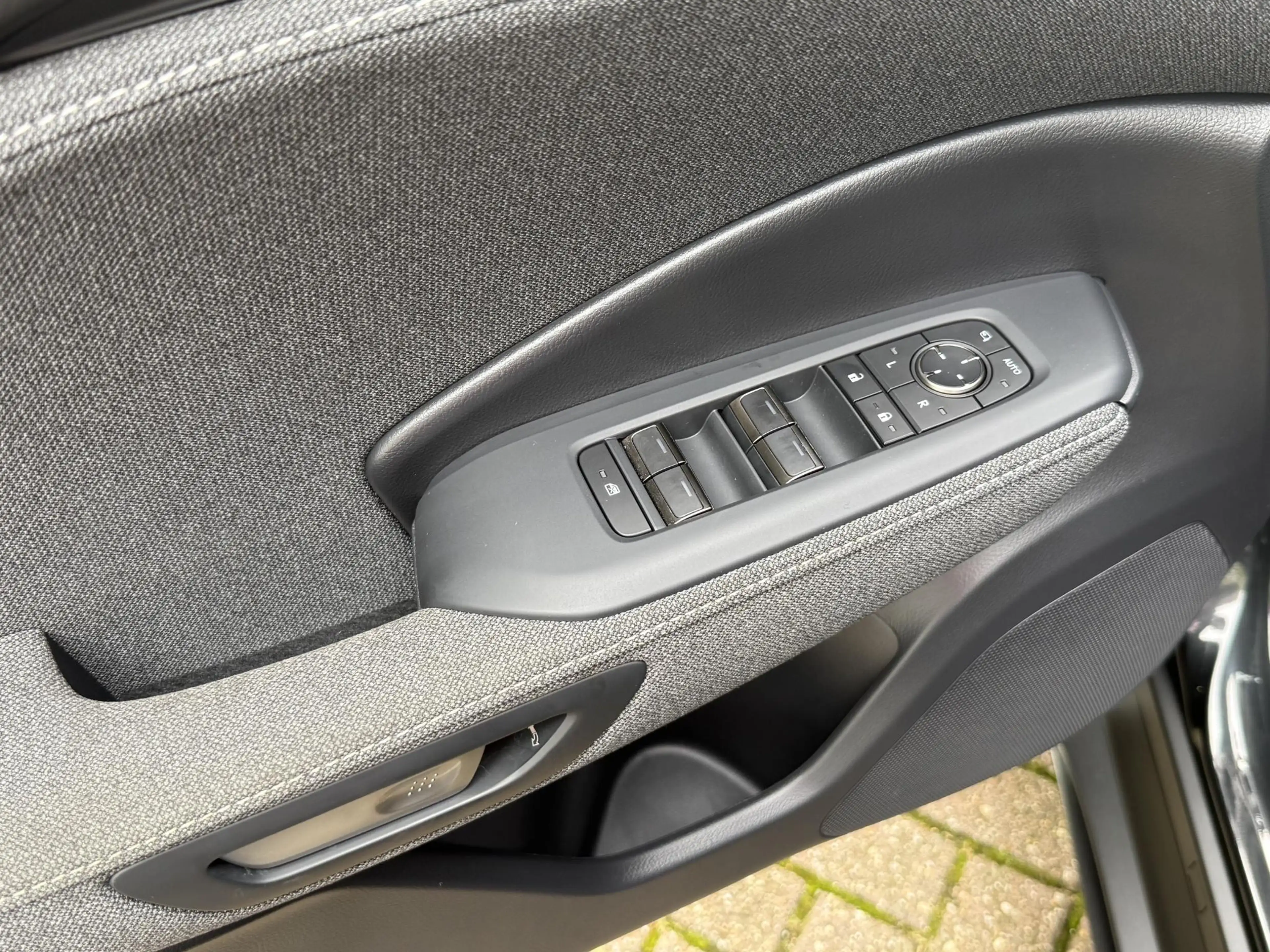 Lexus LBX 1.5 AUTOMAAT | Navigatie | Cruise Control | Climat — photo 11