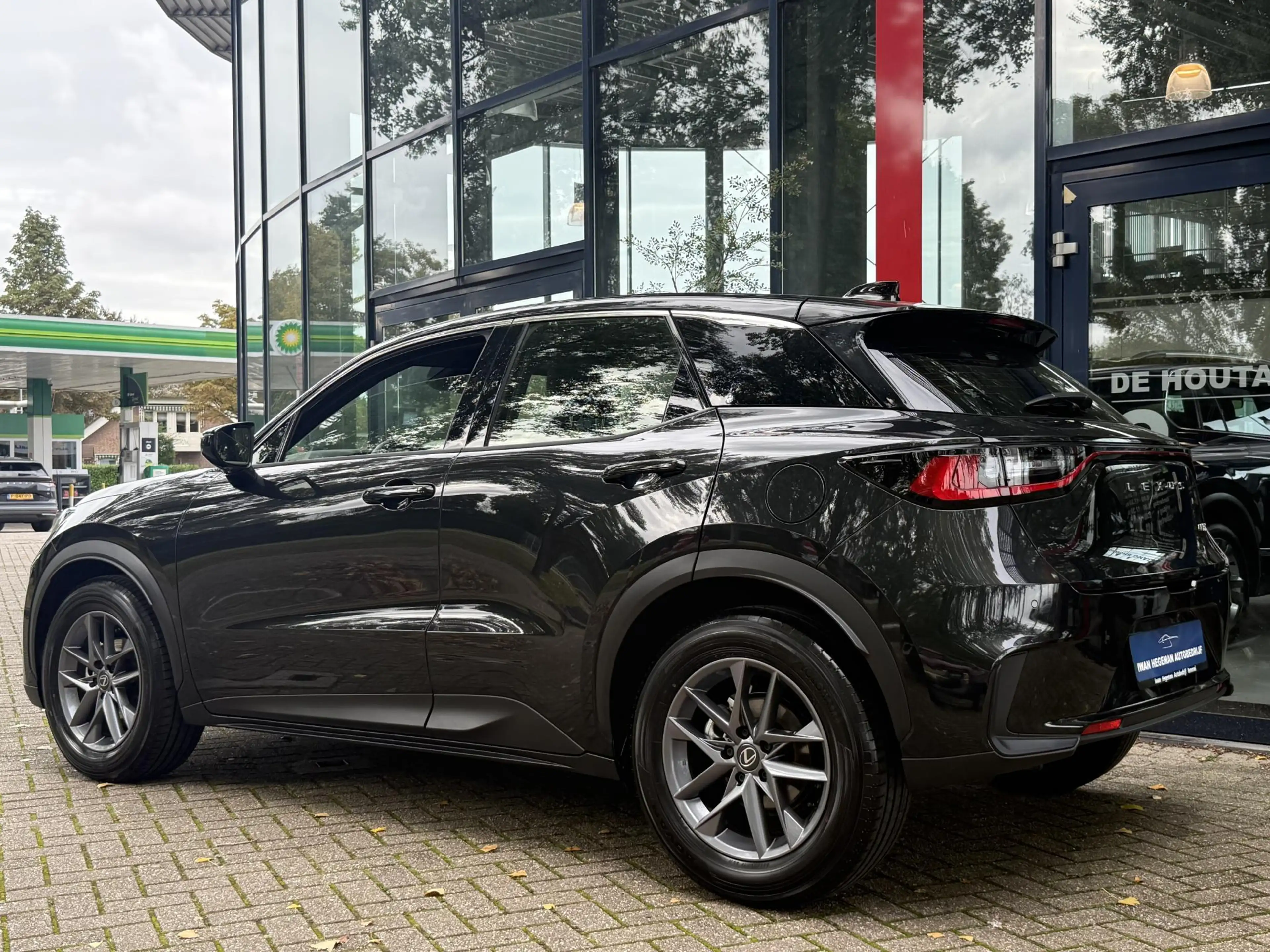 Lexus LBX 1.5 AUTOMAAT | Navigatie | Cruise Control | Climat — photo 4