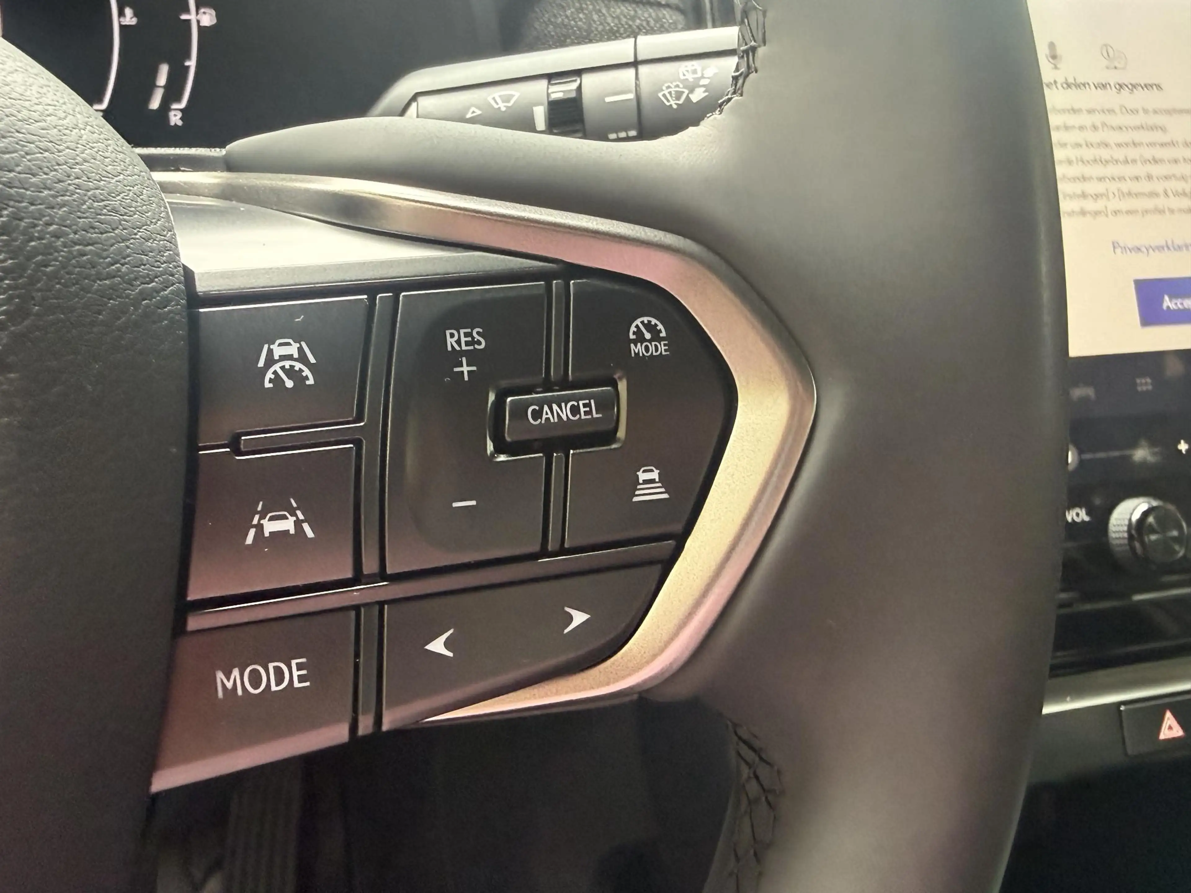 Lexus LBX 1.5 AUTOMAAT | Navigatie | Cruise Control | Climat — photo 17