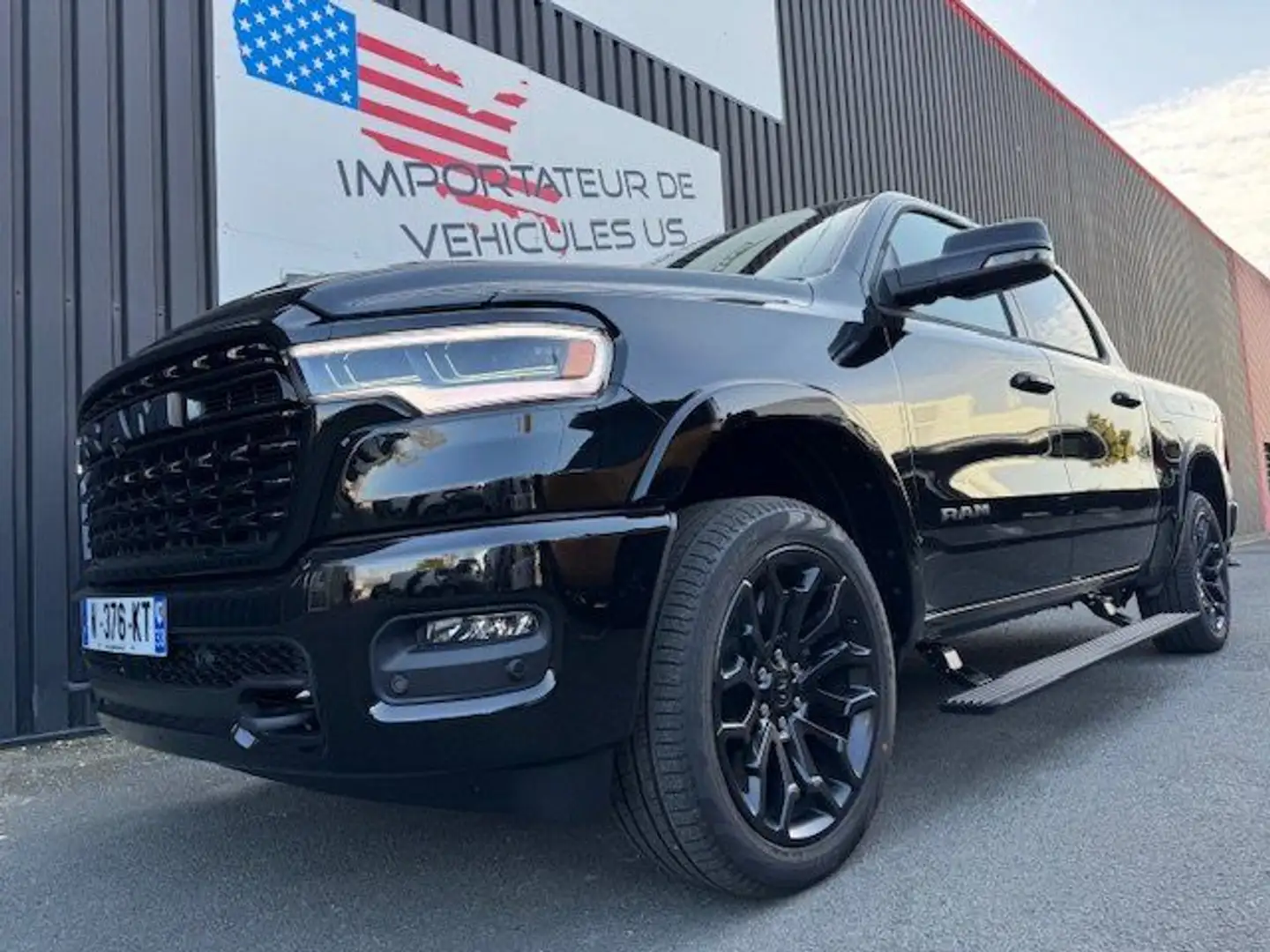 Dodge RAM 1500 CREW LIMITED NIGHT EDITION RAMBOX 2025 Nero - 2