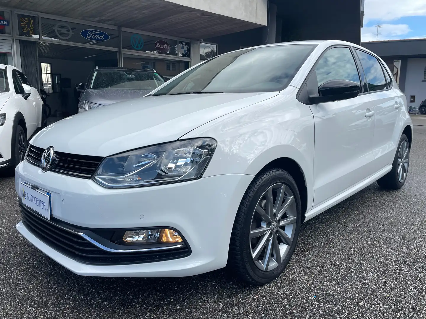 Volkswagen Polo Polo V 2014 5p 1.4 tdi bm Fresh 90cv dsg Blanc - 1