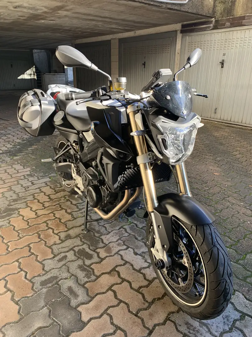 BMW F 800 R - 1