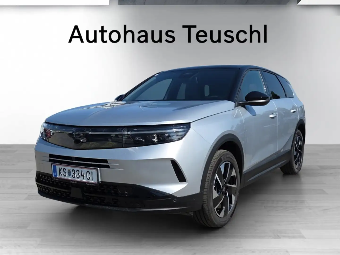 Opel Grandland Hybrid, GS, 1.2 Direct Injection Turbo, Silber - 1