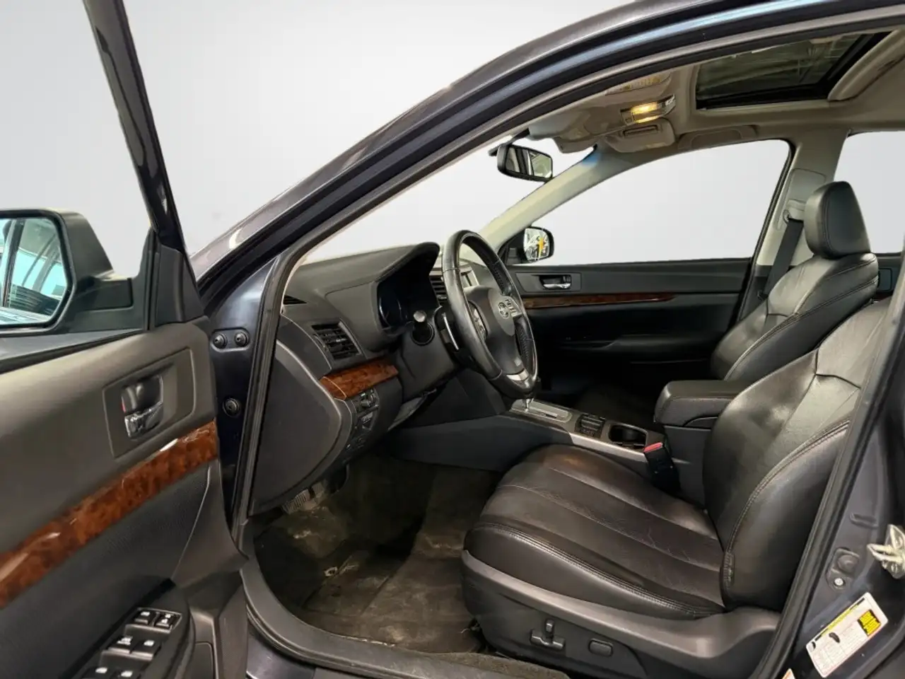 Subaru Legacy photo Subaru Legacy