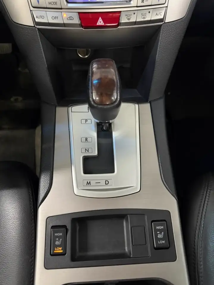 Subaru Legacy photo Subaru Legacy