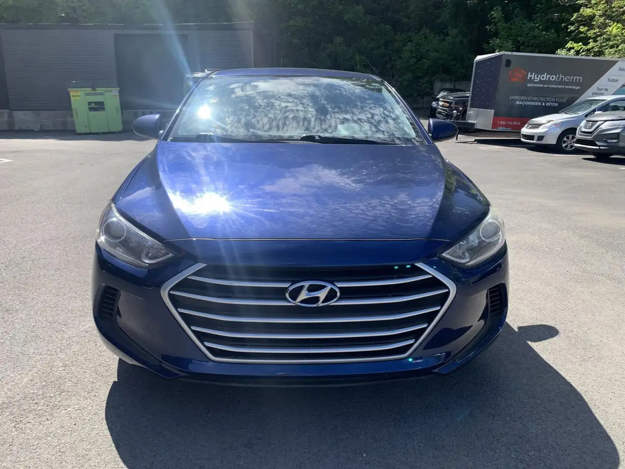 Hyundai ELANTRA photo Hyundai ELANTRA
