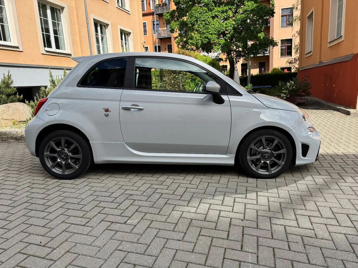 Abarth 595 1,4 Turbo Automatik Grigio - 2