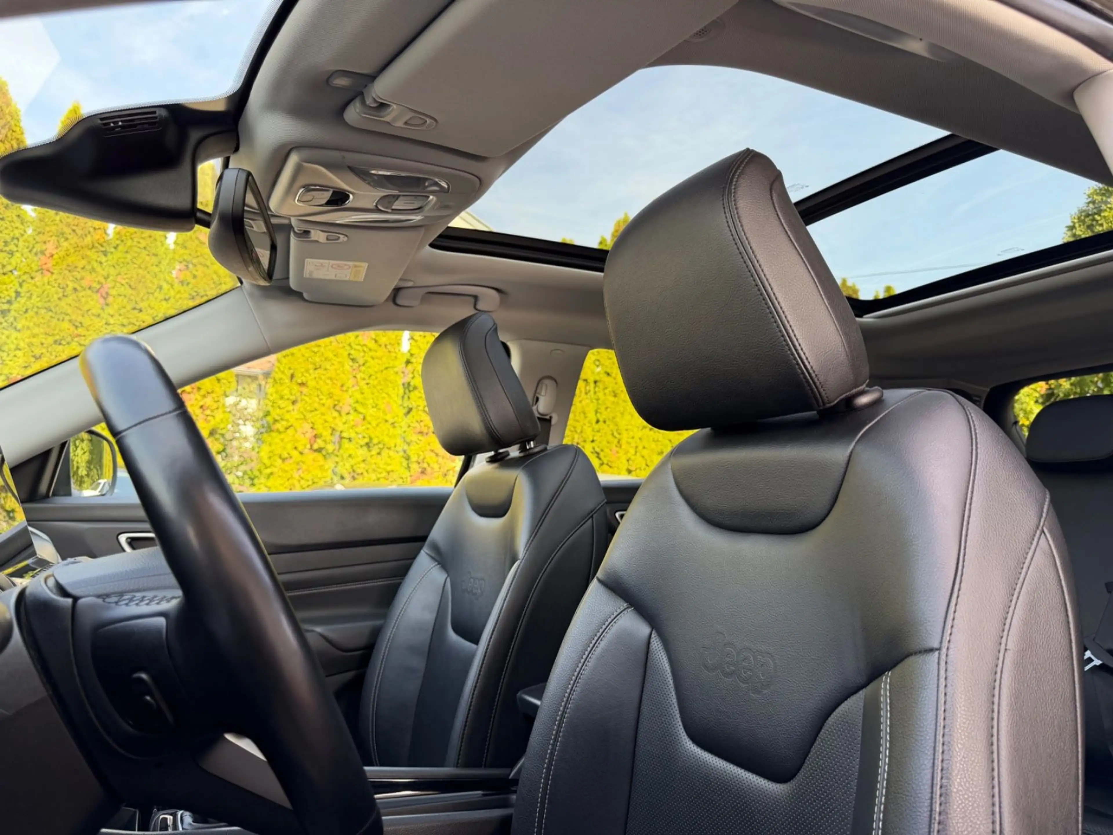 Jeep Compass S Mild-Hybrid FWD*KAMERA*PANO*E-HECK* — photo 6