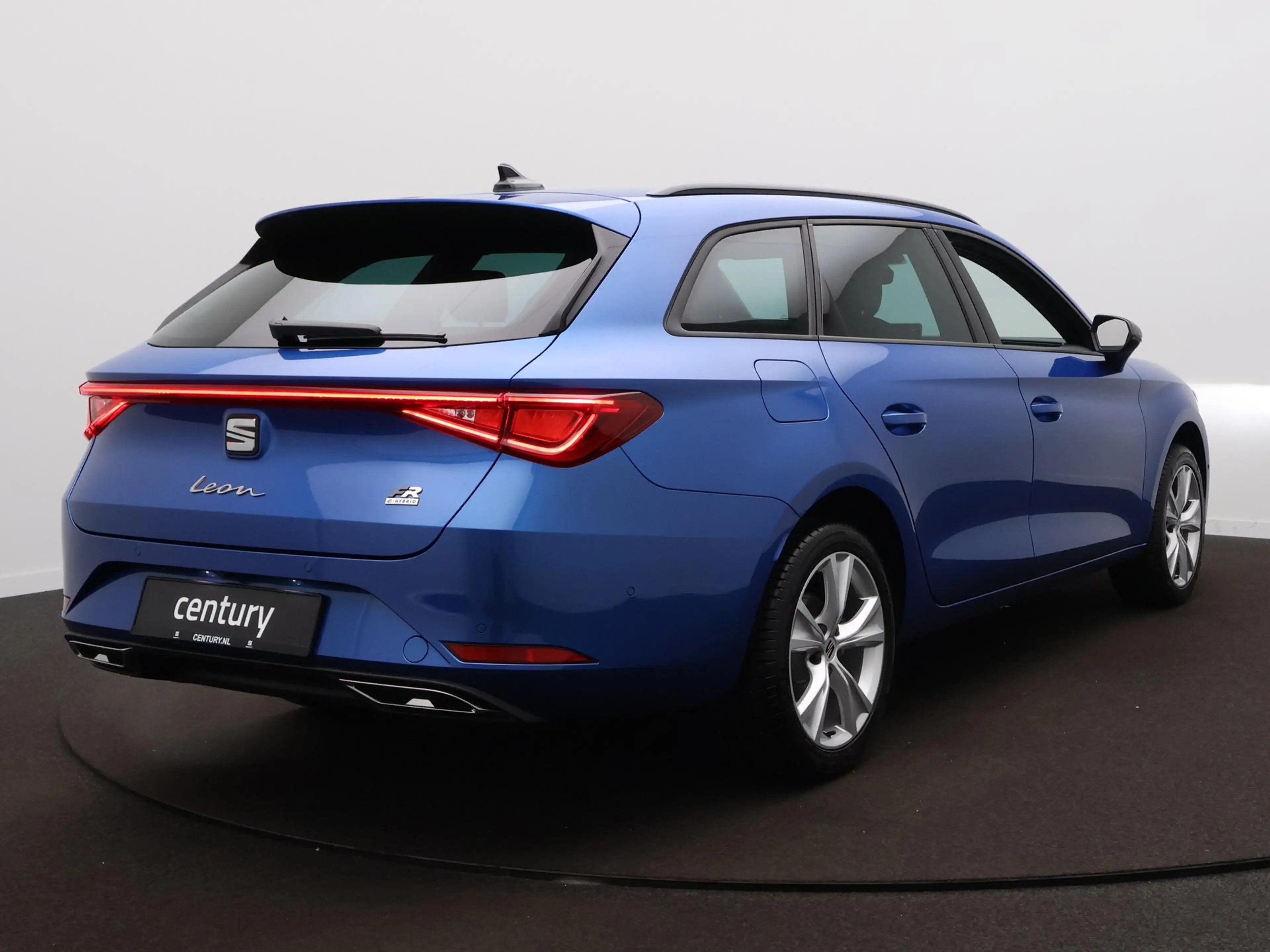 SEAT Leon e-Hybrid Sportstourer FR Business 1.5 TSI eHybrid 150 kW / — photo 5