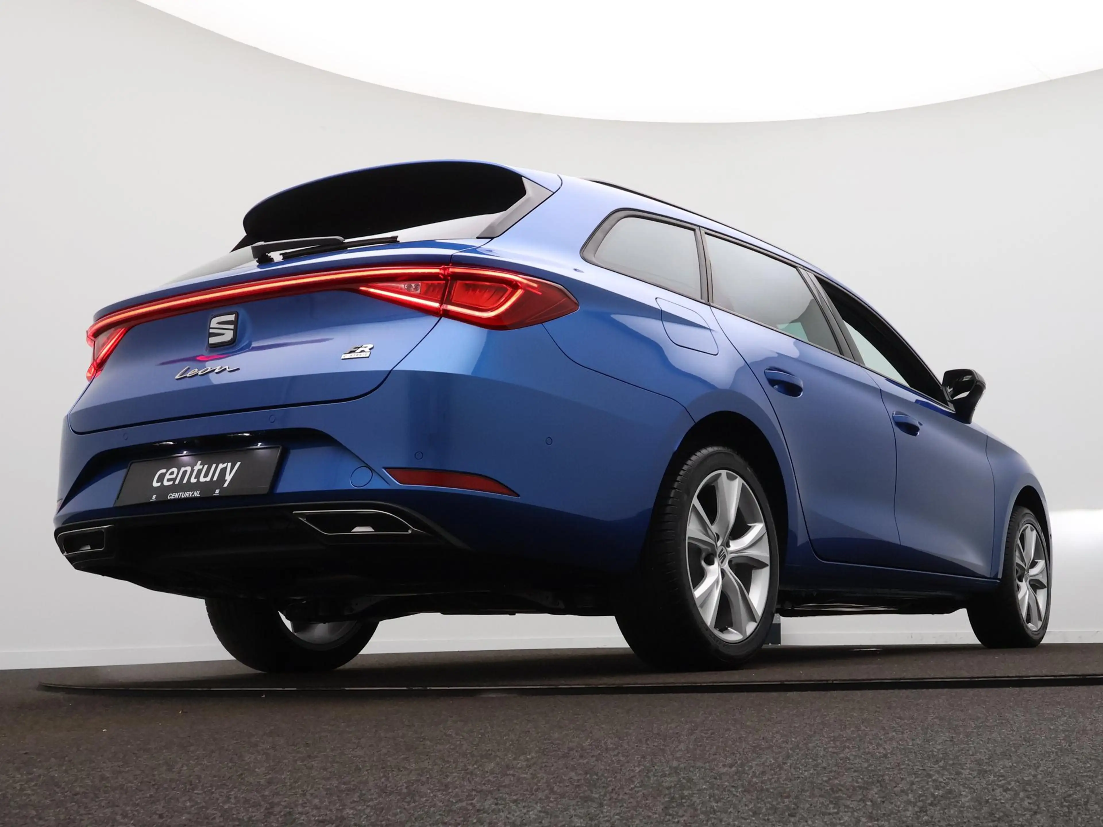 SEAT Leon e-Hybrid Sportstourer FR Business 1.5 TSI eHybrid 150 kW / — photo 10