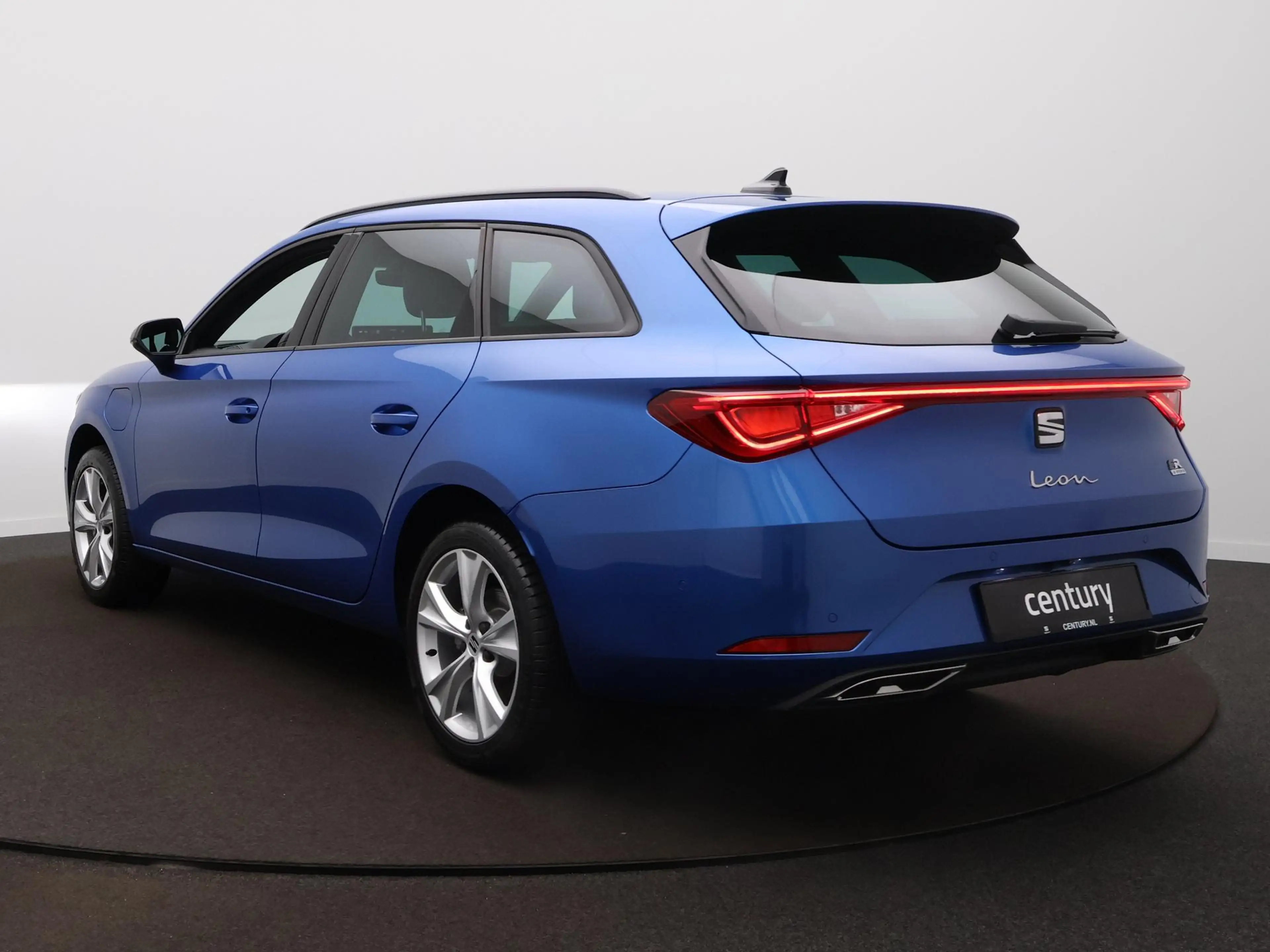 SEAT Leon e-Hybrid Sportstourer FR Business 1.5 TSI eHybrid 150 kW / — photo 7