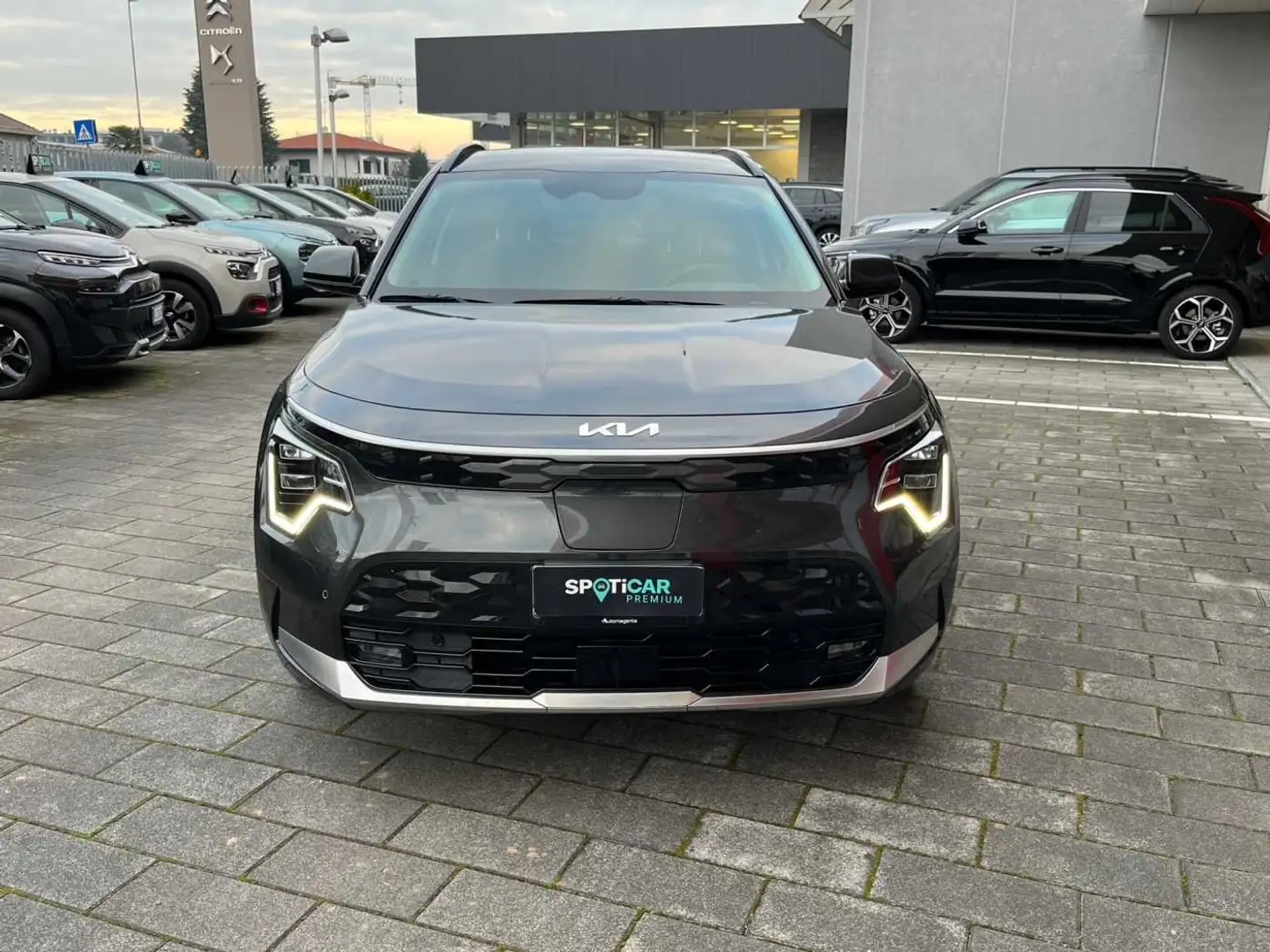 Kia Niro EV ELETTRICA 204cv EVOLUTION AZIENDALE Šedá - 2