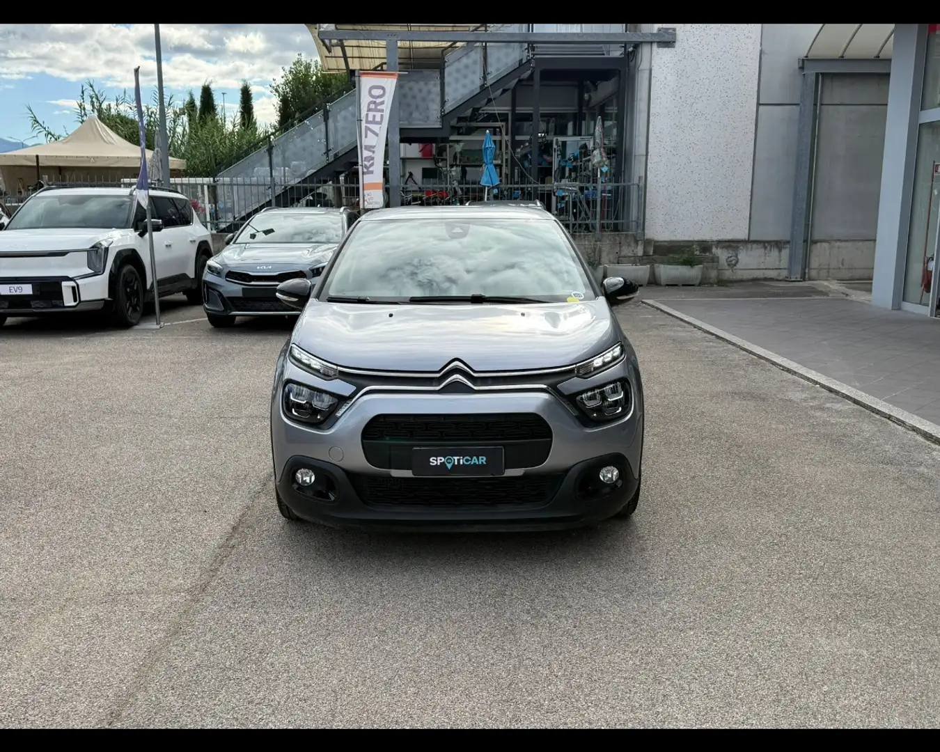 Citroen C3 1.2 PureTech Max Argent - 2