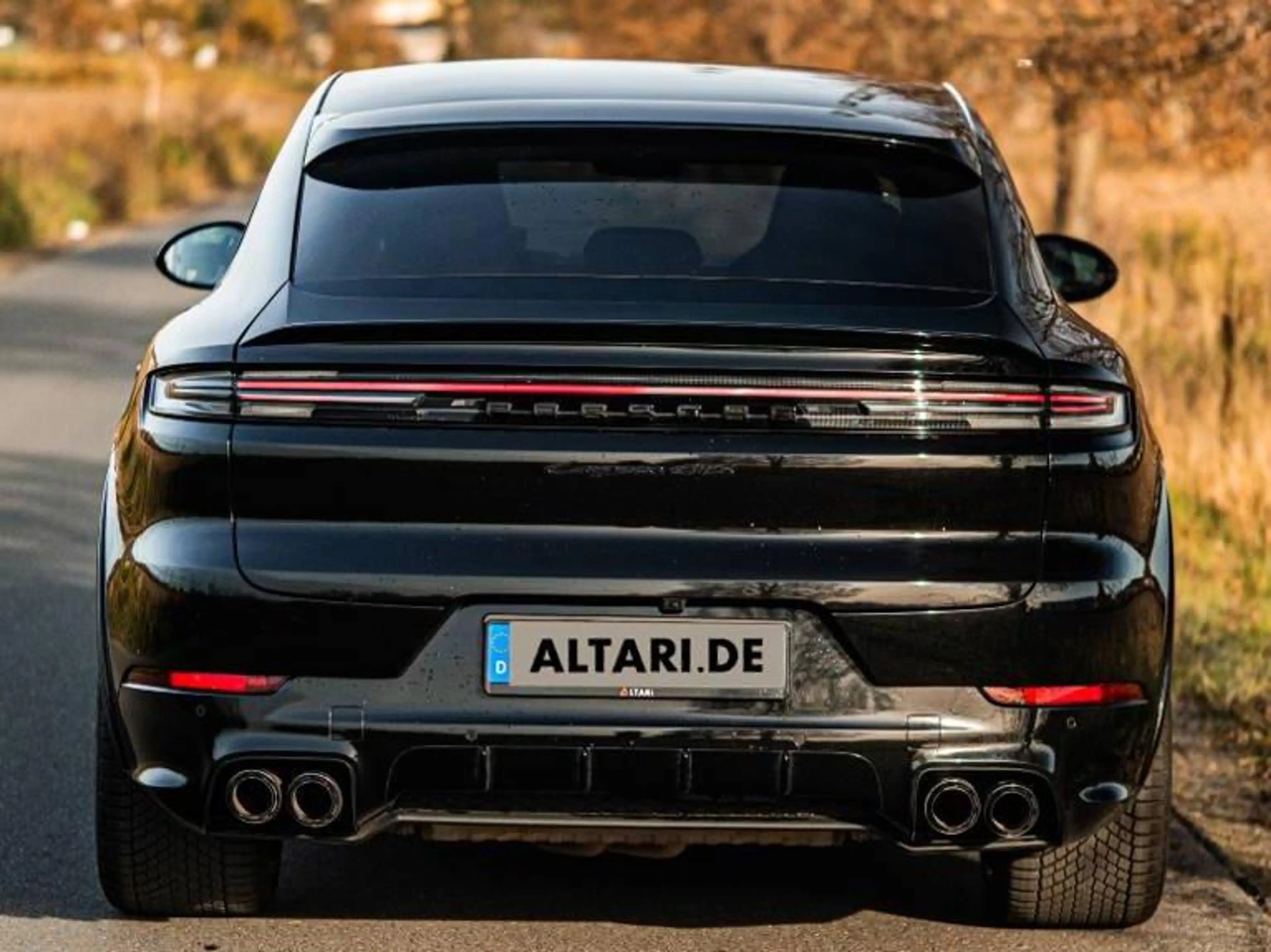 Porsche Cayenne Coupe GTS SportChrono Sport-Abgas HeadUp Standheiz — photo 9